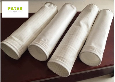 Saco de filtro antiestático do poliéster da membrana de 550GSM PTFE para o coletor de poeira
